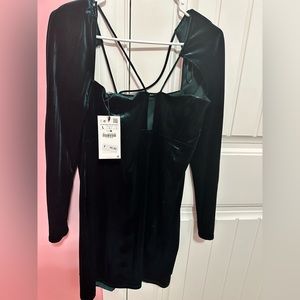 Brand New Dark Green Zara Velour Dress-L